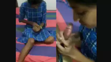 Horny college girl nude sucking bf cock mms